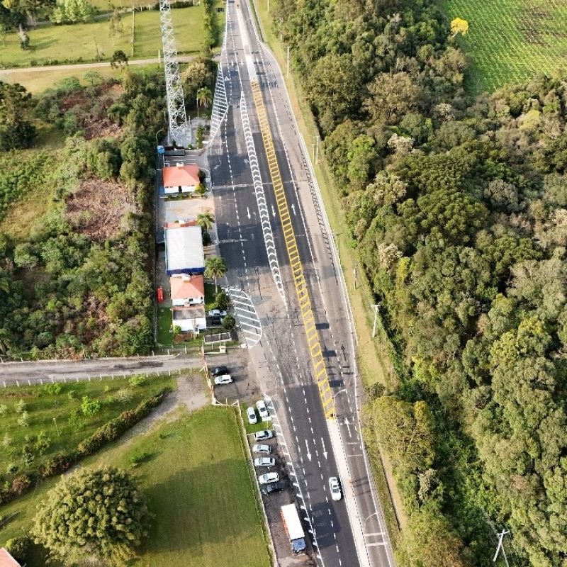 CSG antecipa obras em uma semana e remove antiga praça de pedágio de Flores da Cunha