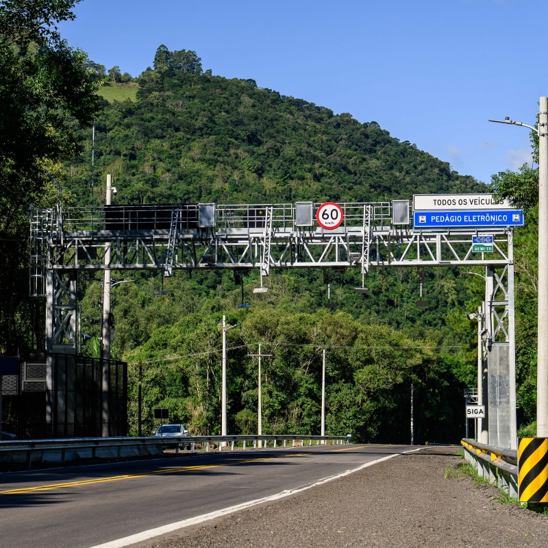 Tarifas dos pedágios eletrônicos free flow terão novos valores a partir deste sábado (1º)
